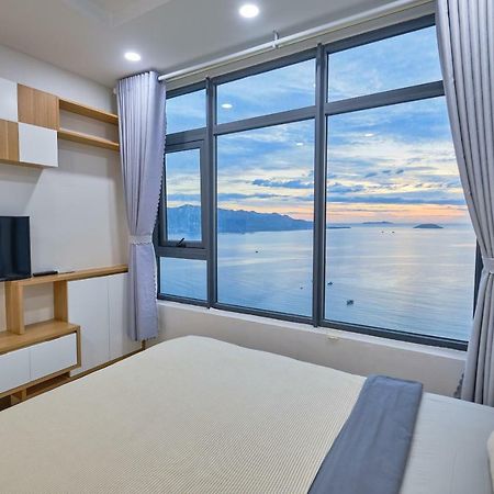 נה טראנג Sunrise Hon Chong Ocean View Apartment מראה חיצוני תמונה