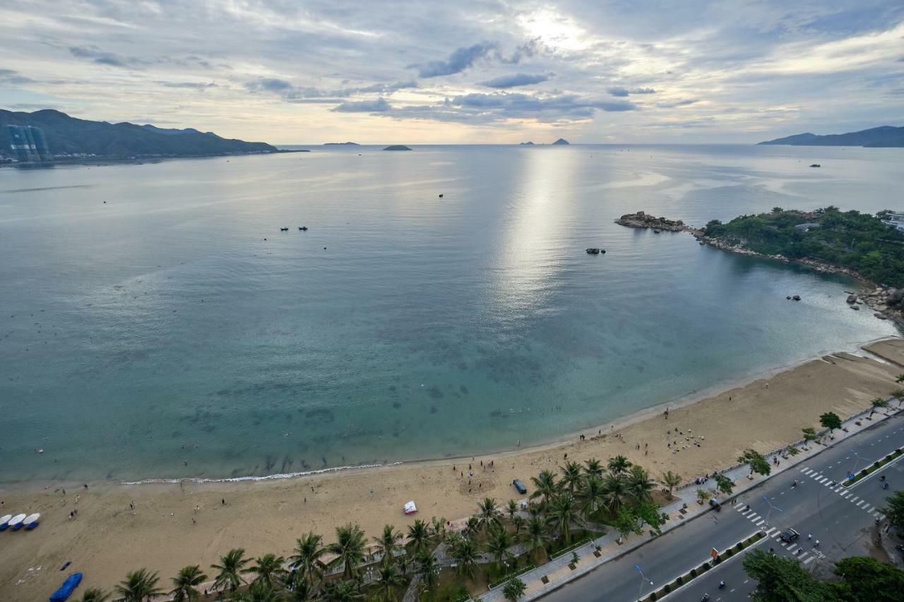 נה טראנג Sunrise Hon Chong Ocean View Apartment מראה חיצוני תמונה